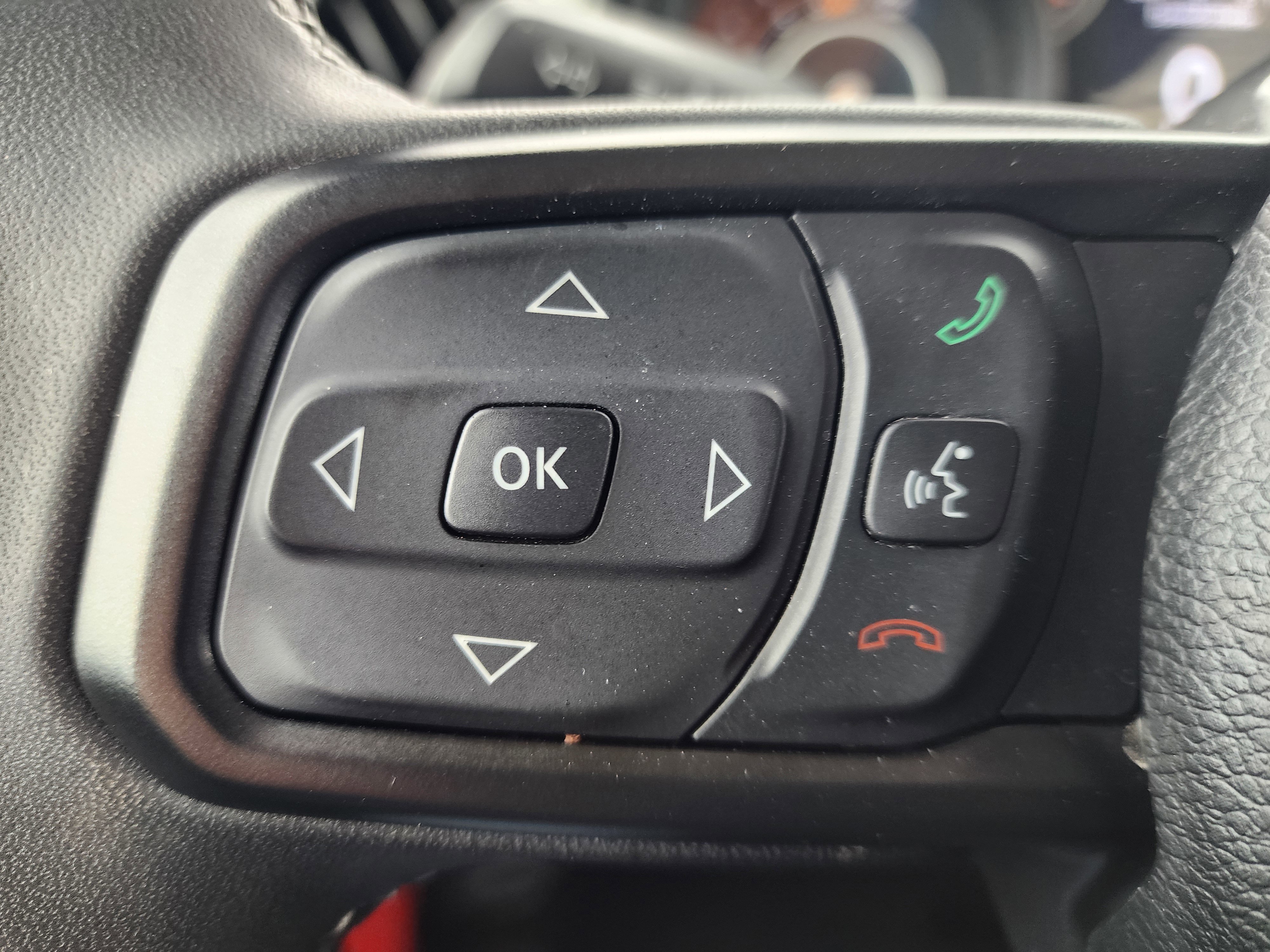 Used 2025 Jeep Wrangler Sport AWD/4WD image 18