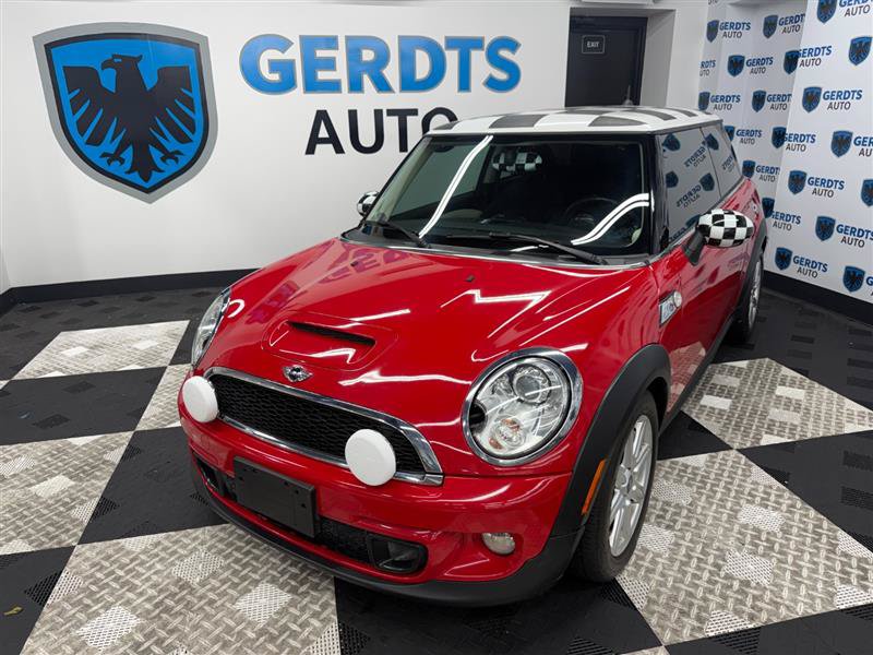 Used 2013 MINI Cooper S FWD image 1