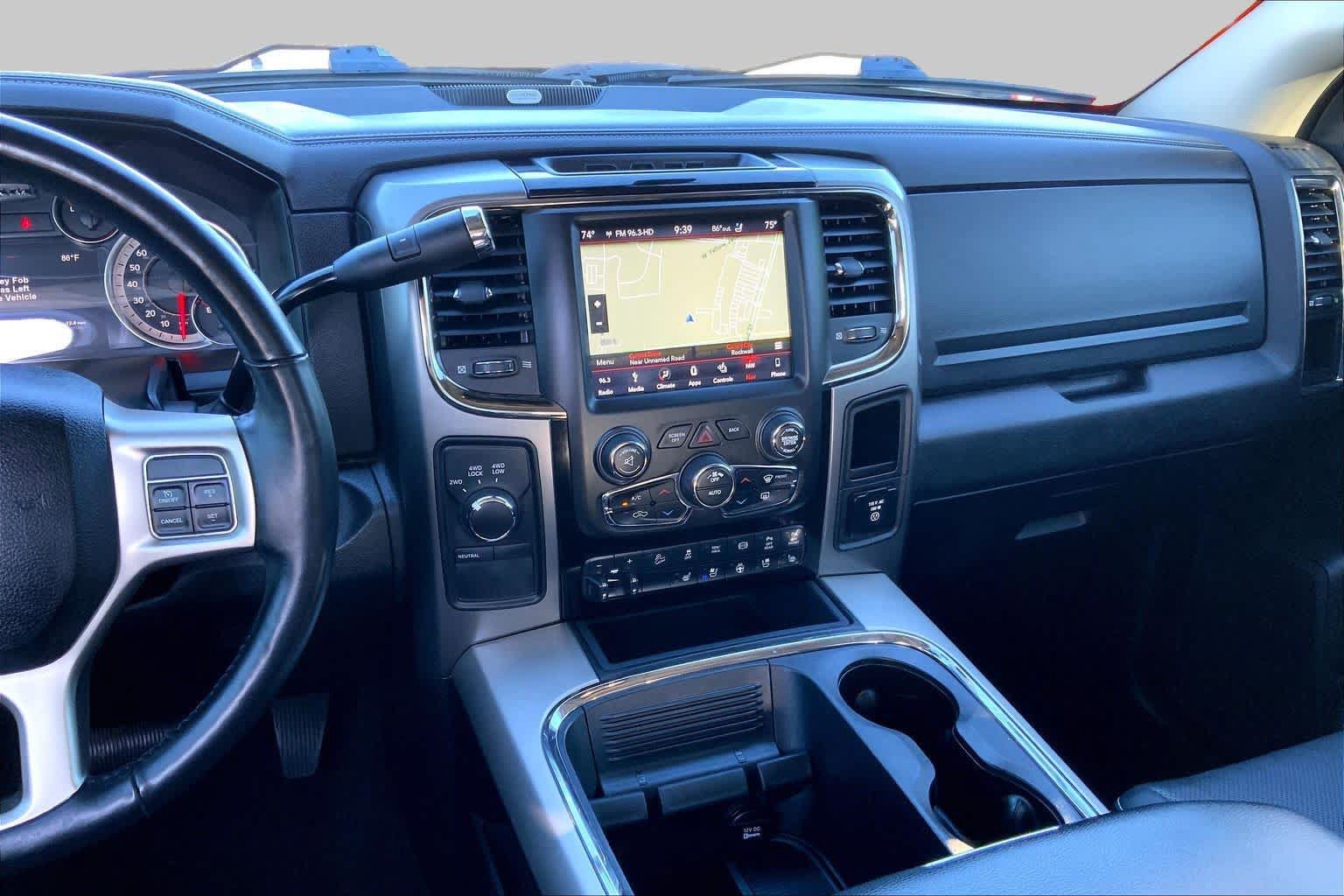 Used 2018 RAM 2500 Laramie w/ Sport Appearance Group AWD/4WD image 7