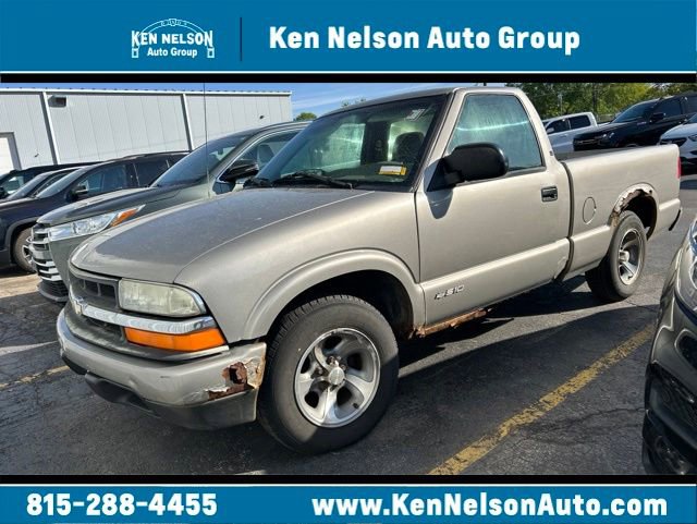 Used 2002 Chevrolet S10 Pickup LS w/ LS Preferred Equipment Group RWD image 1