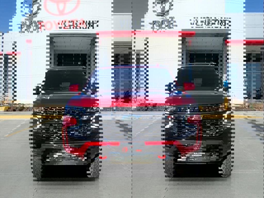 Used 2023 Chevrolet Tahoe Z71 w/ Luxury Package image 11