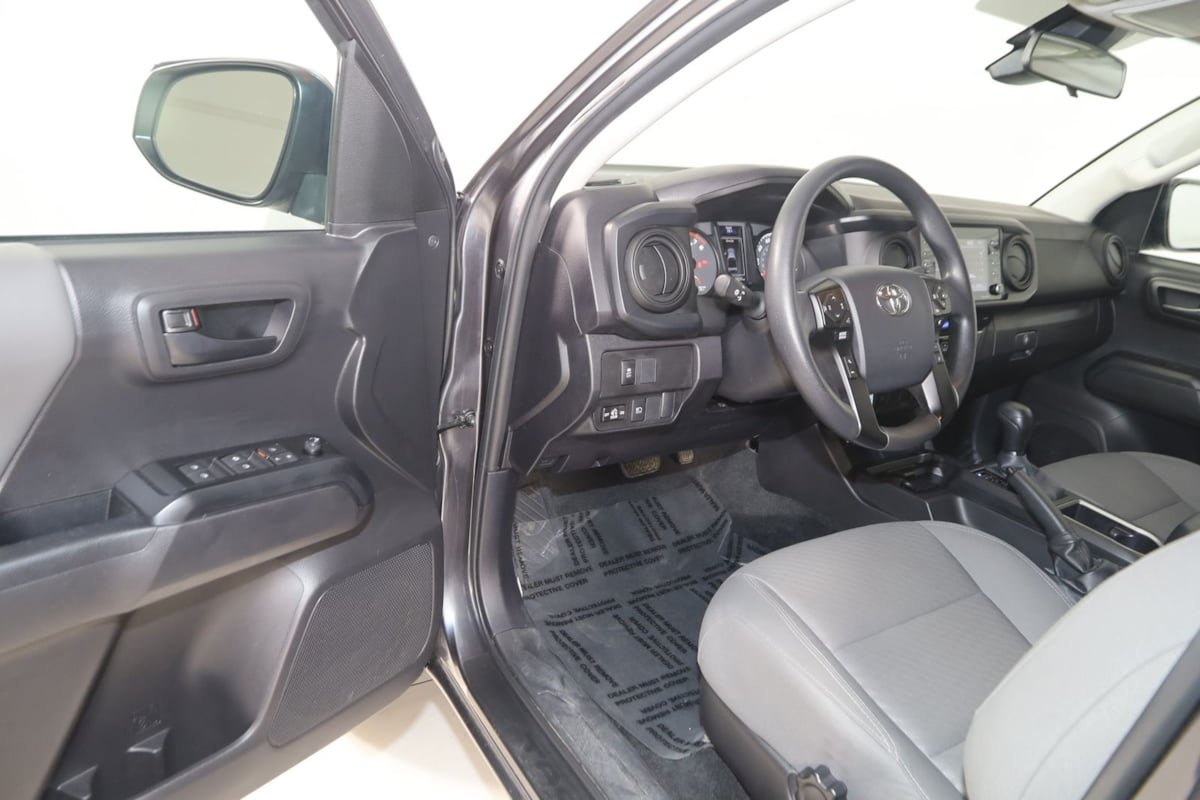 Used 2023 Toyota Tacoma SR AWD/4WD image 39