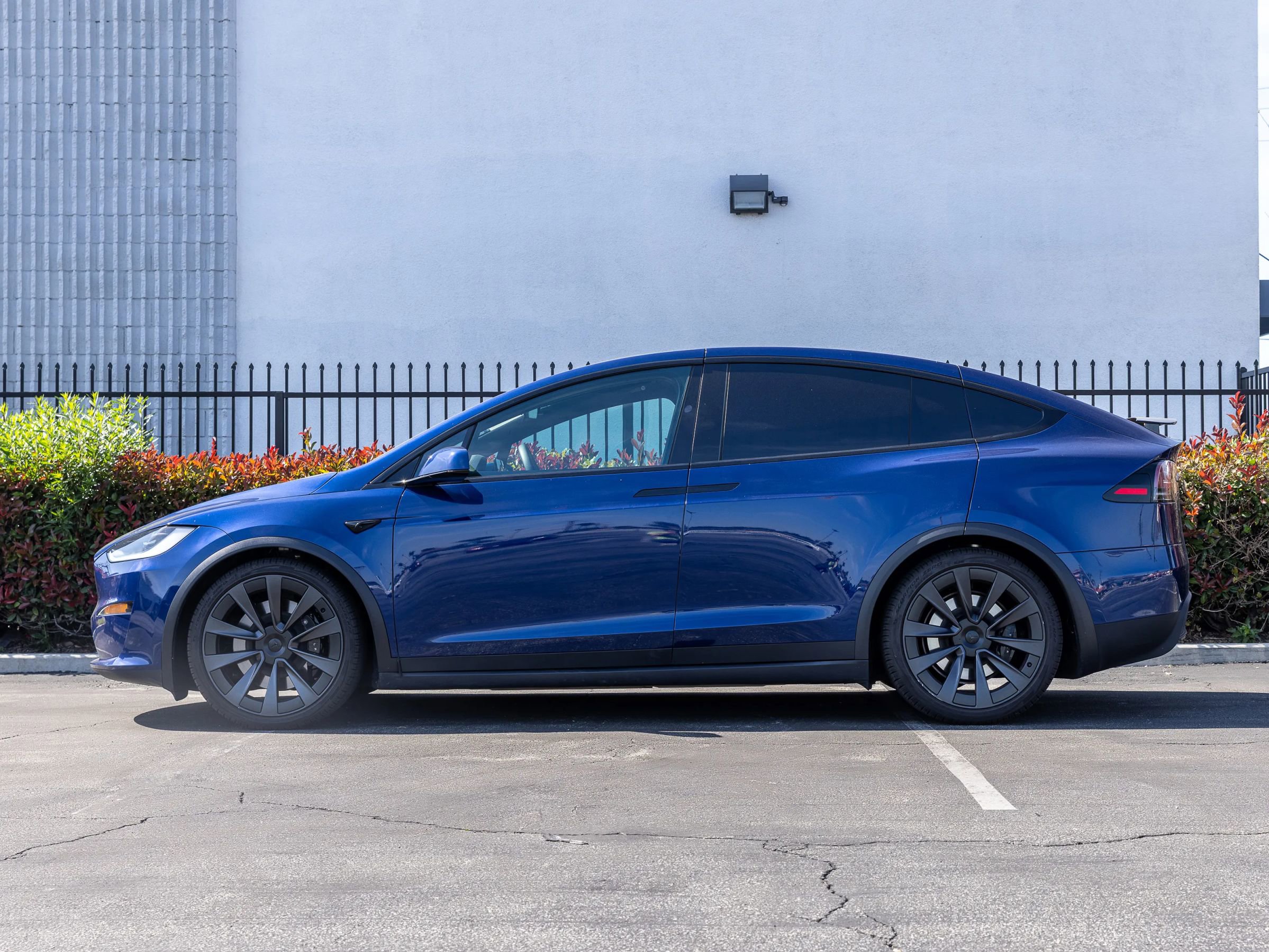 Used 2024 Tesla Model X image 17