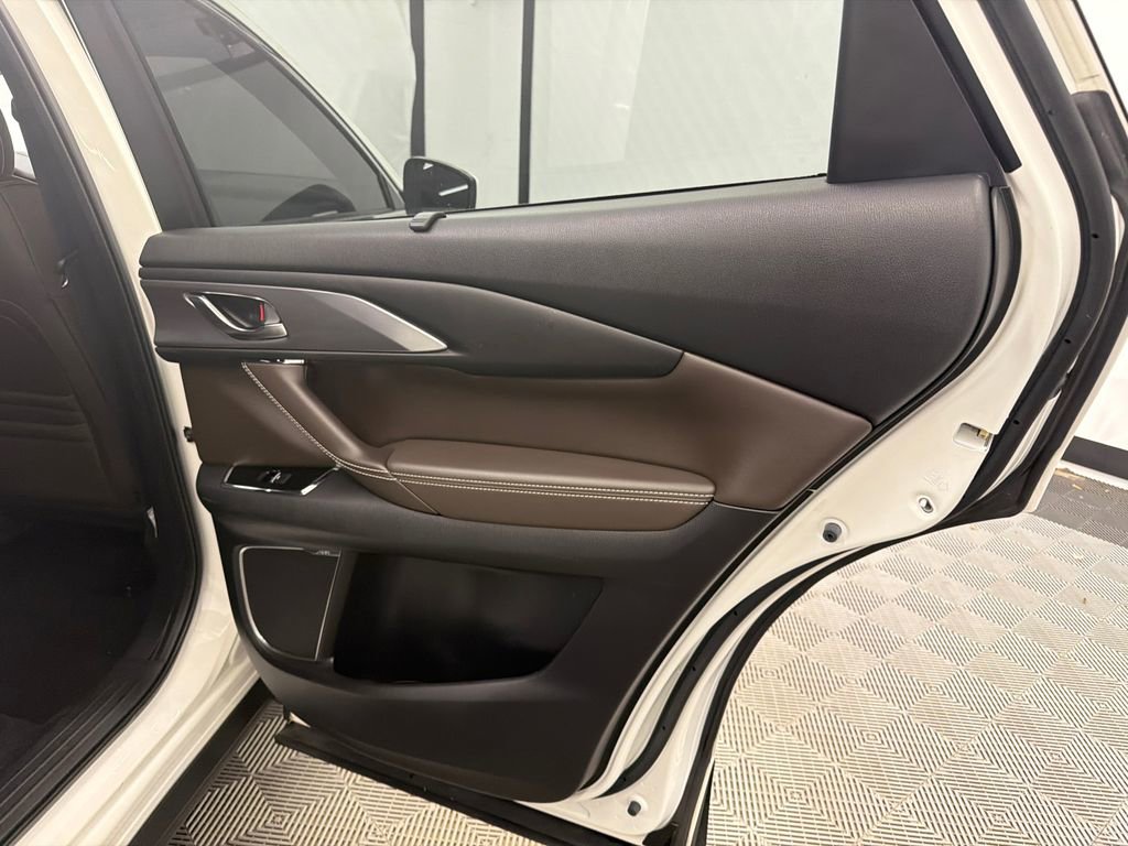 Used 2020 MAZDA CX-9 Signature AWD/4WD image 17
