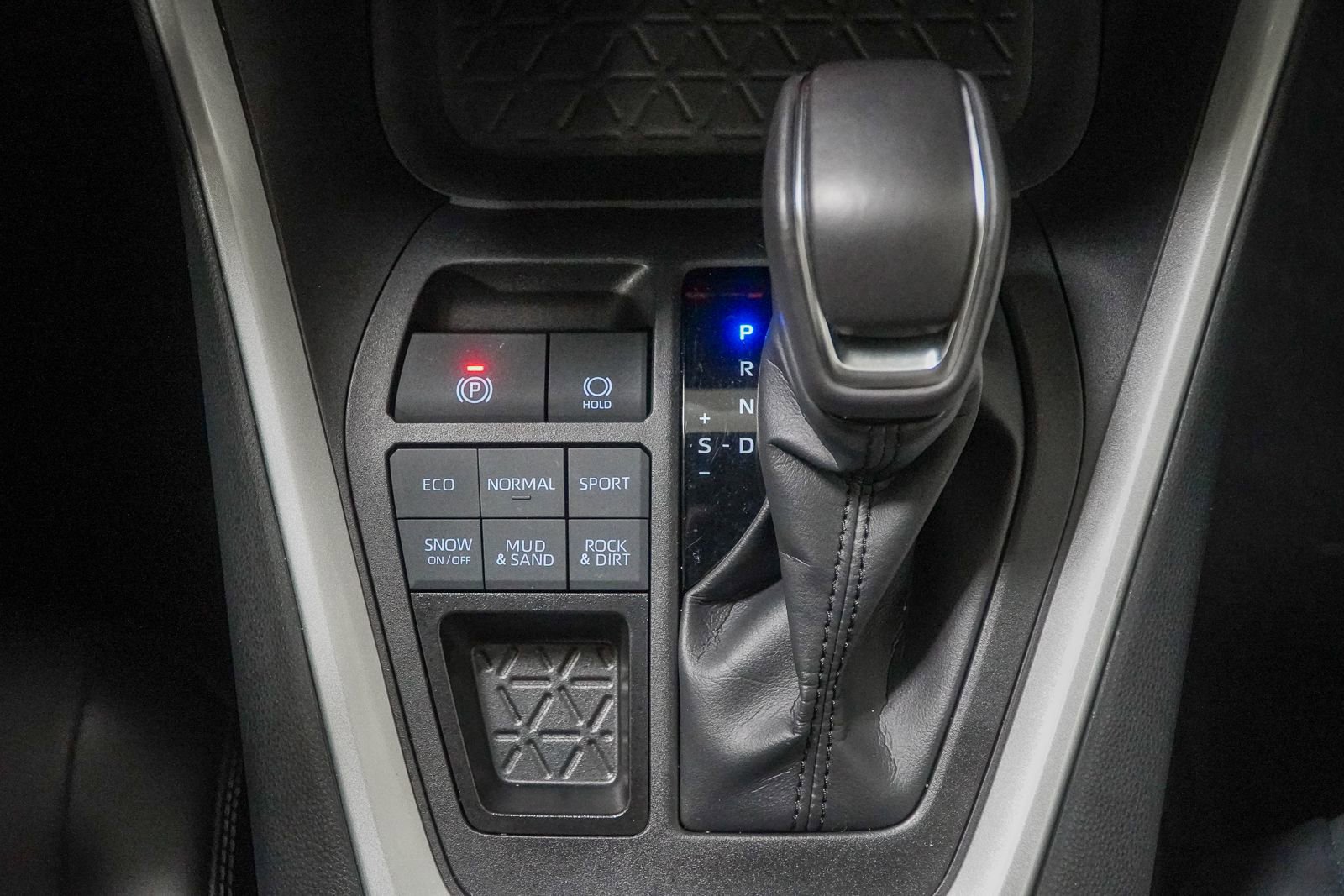 Used 2024 Toyota RAV4 XLE Premium w/ Weather Package AWD/4WD image 34