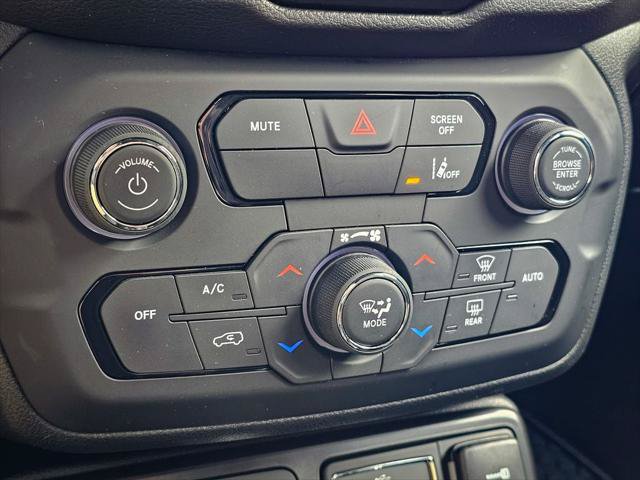 Certified 2022 Jeep Renegade Altitude w/ Convenience Group AWD/4WD image 27