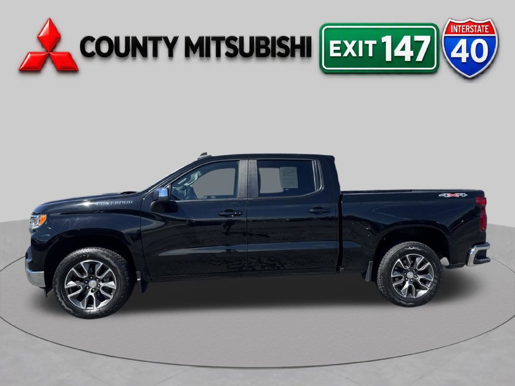 Used 2023 Chevrolet Silverado 1500 LT AWD/4WD image 3