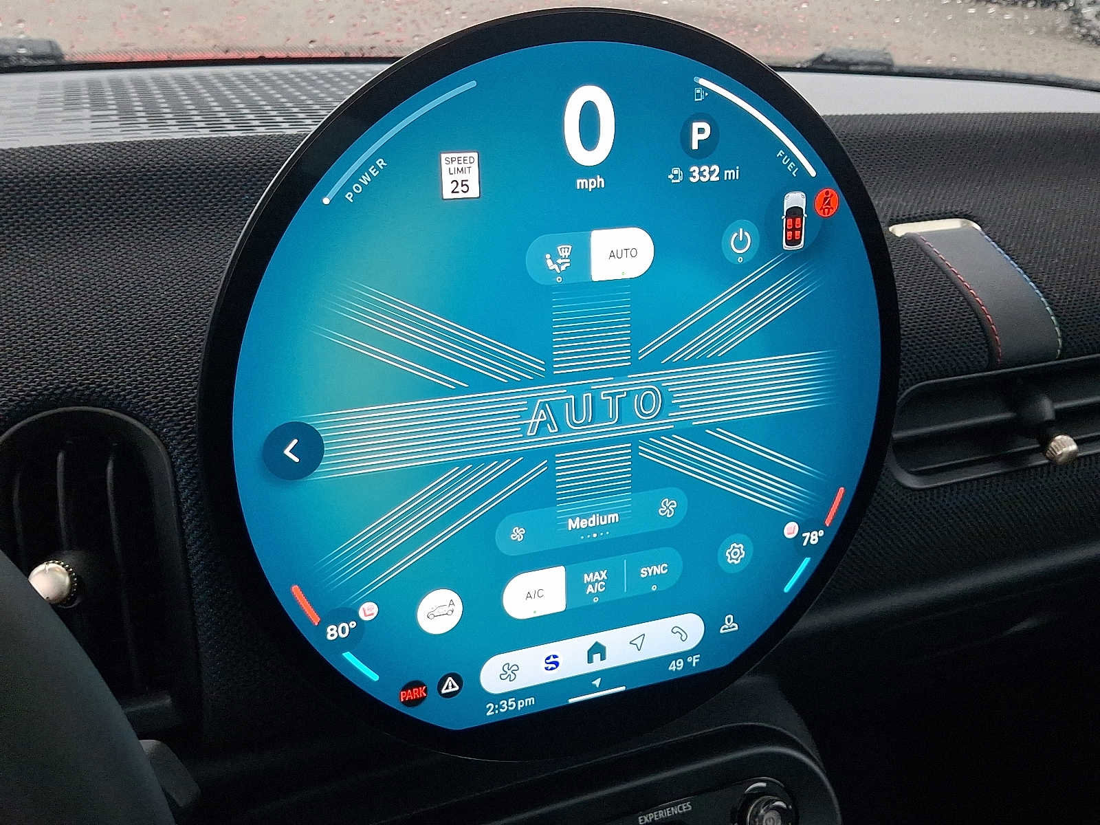 Used 2025 MINI Cooper 2-Door Hardtop image 16