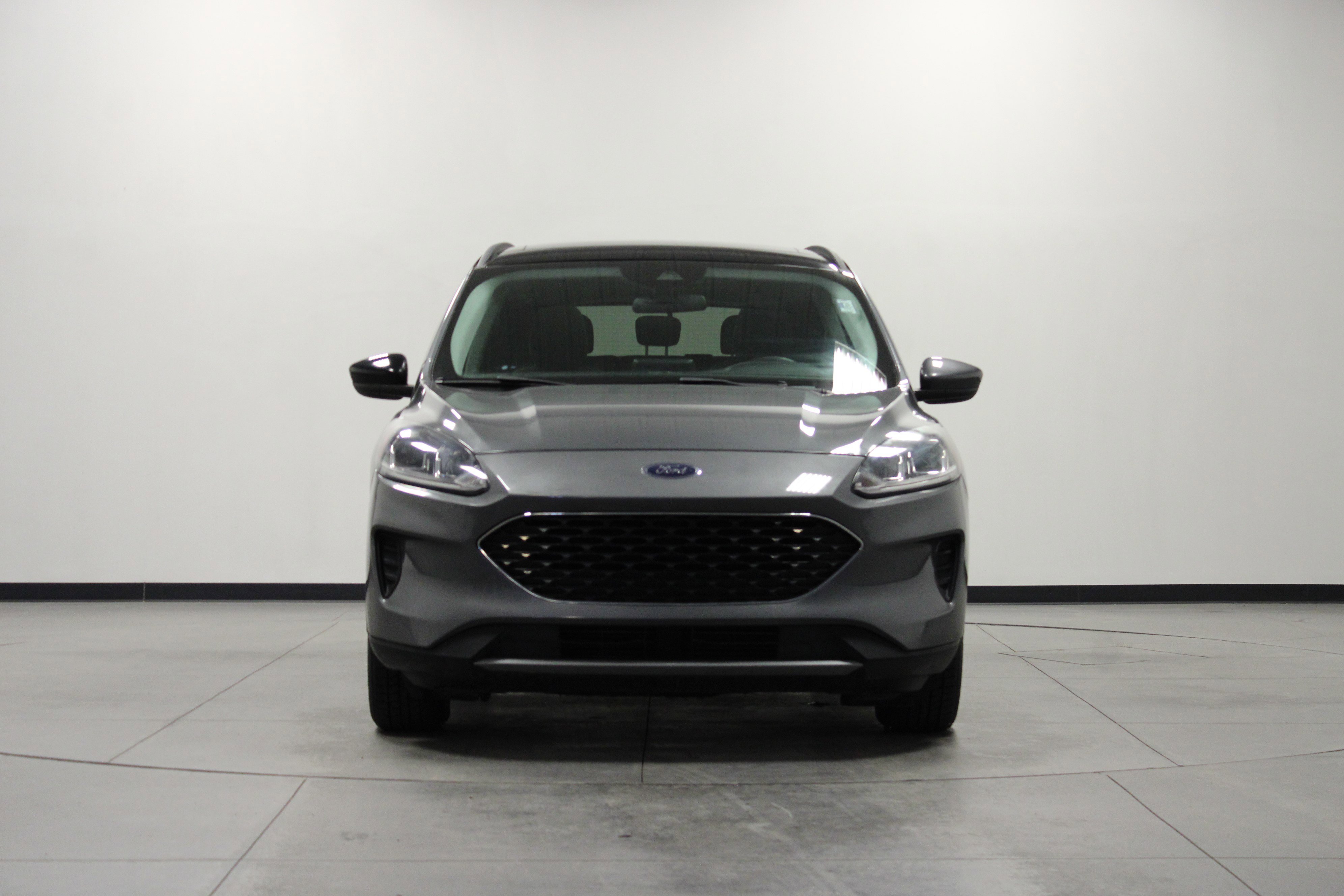 Used 2021 Ford Escape SE FWD image 9