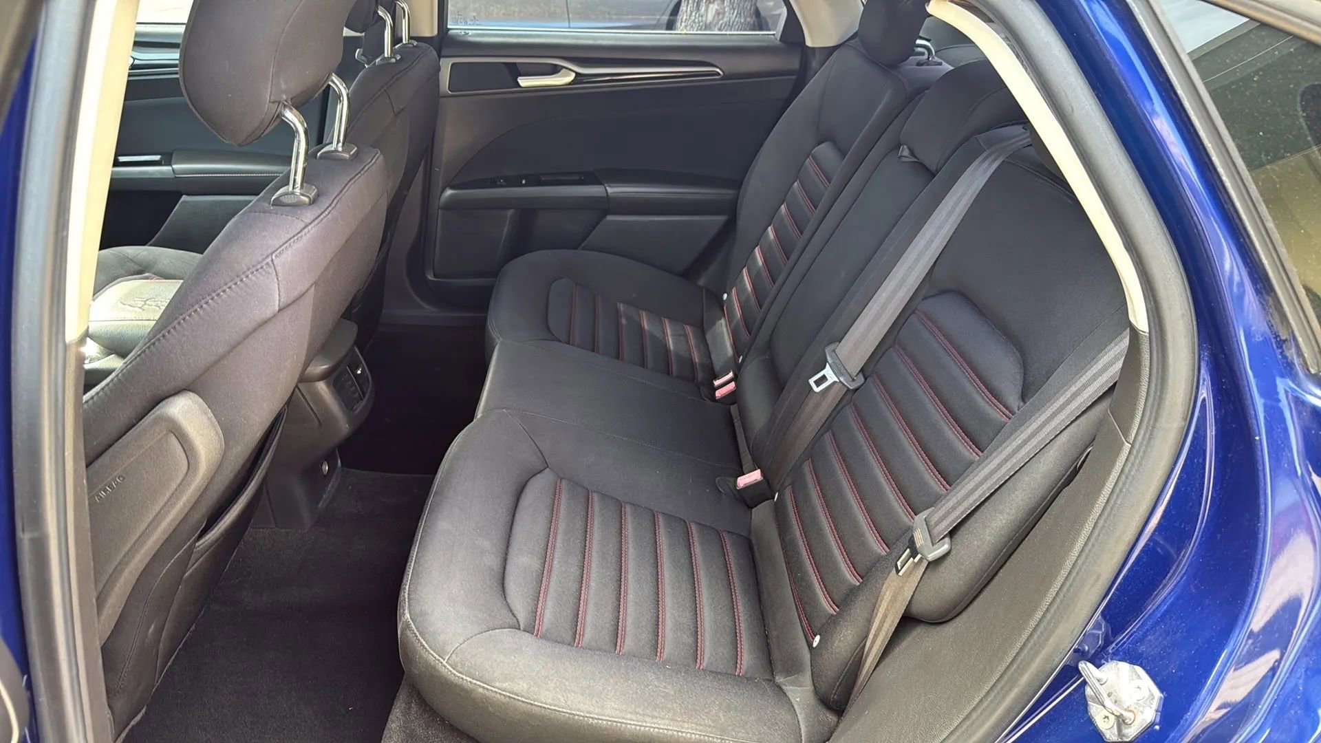 Used 2013 Ford Fusion SE FWD image 16