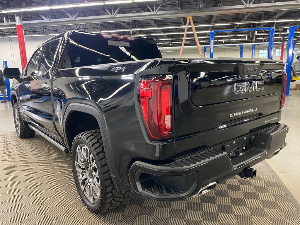 Used 2023 GMC Sierra 1500 Denali Ultimate image 9