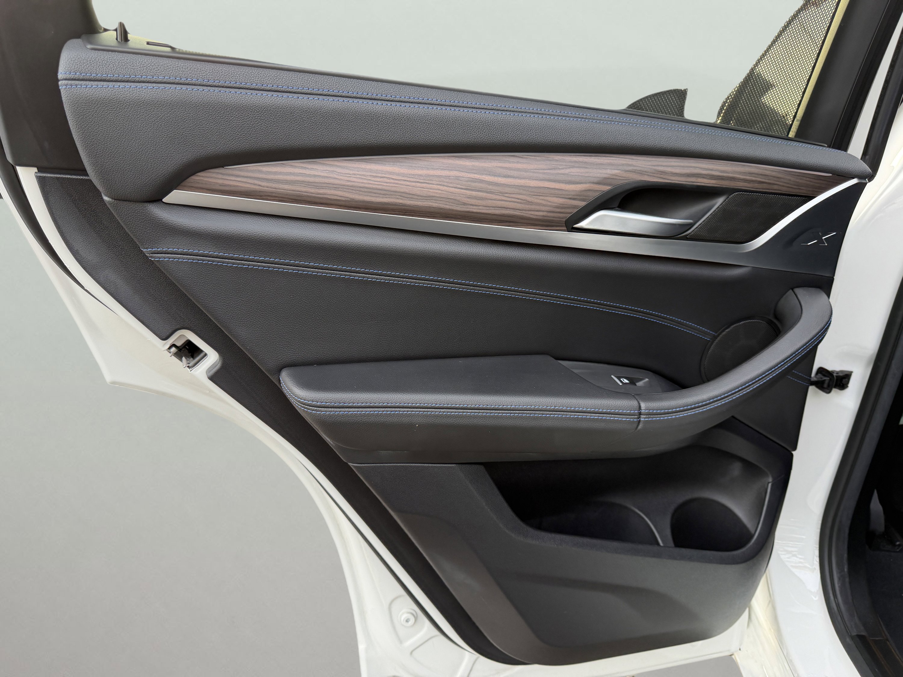 Used 2018 BMW X3 M40i w/ Premium Package image 39