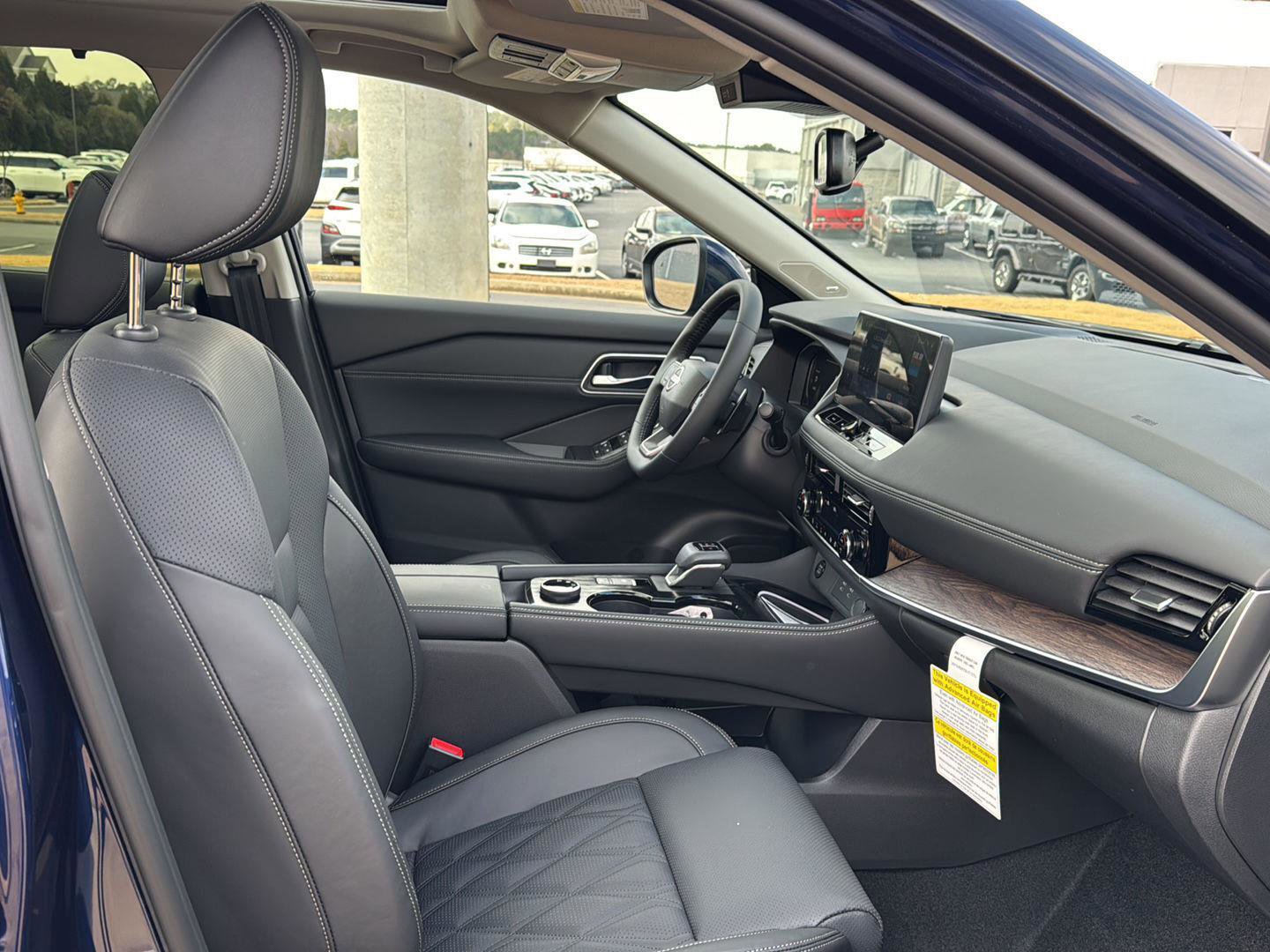 New 2026 Nissan Rogue Platinum w/ Platinum Premium Package image 10