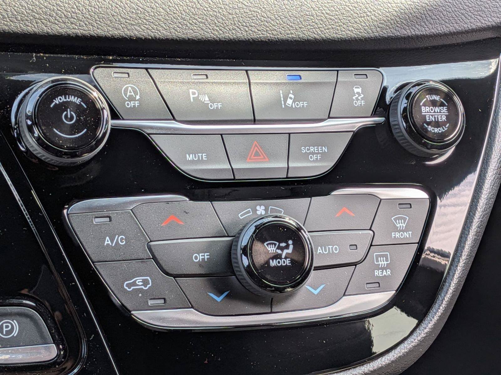 New 2026 Chrysler Voyager LX FWD image 31