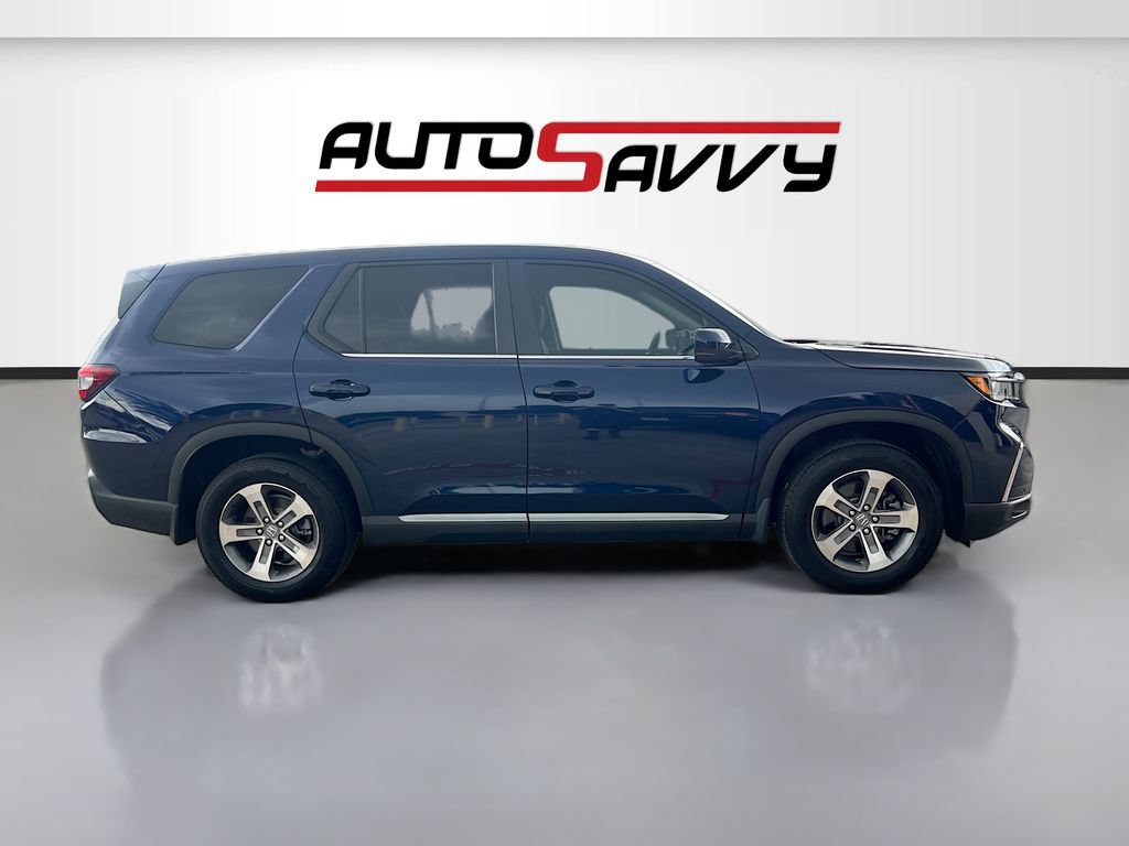 Used 2025 Honda Pilot EX-L image 8