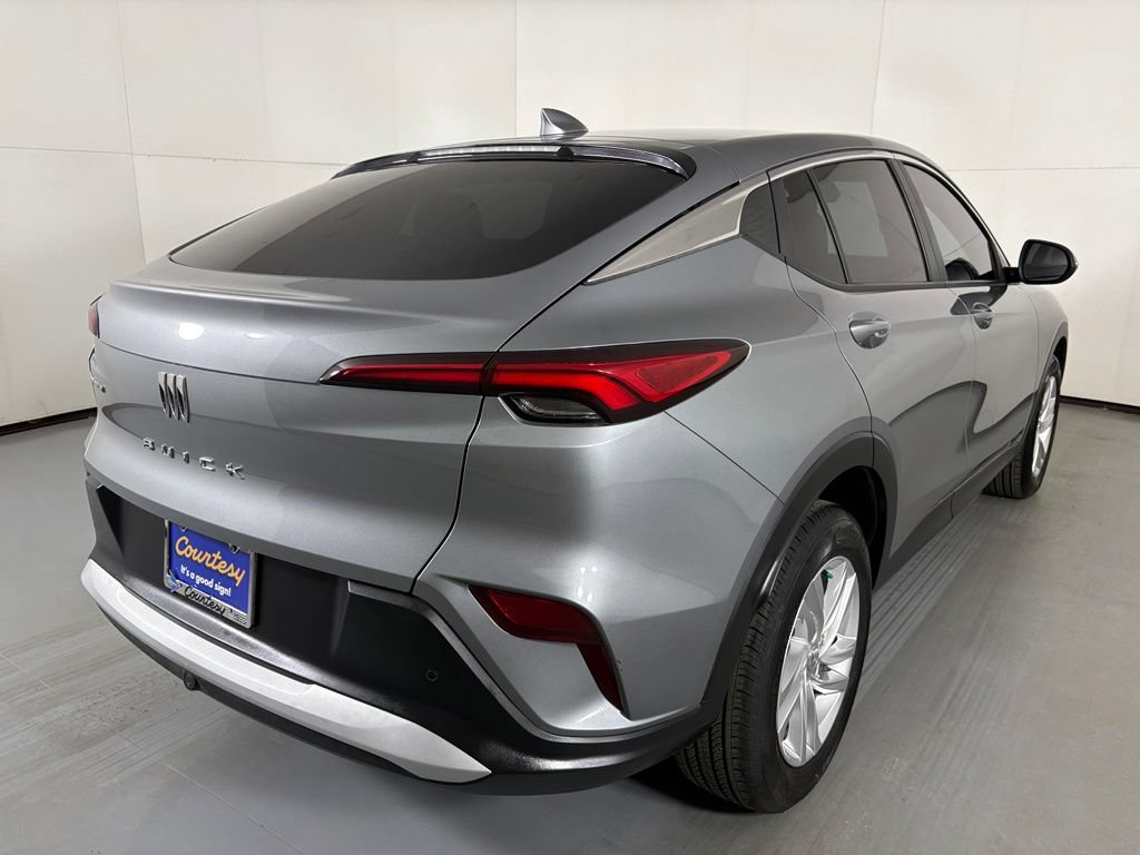Certified 2025 Buick Envista Preferred FWD image 10