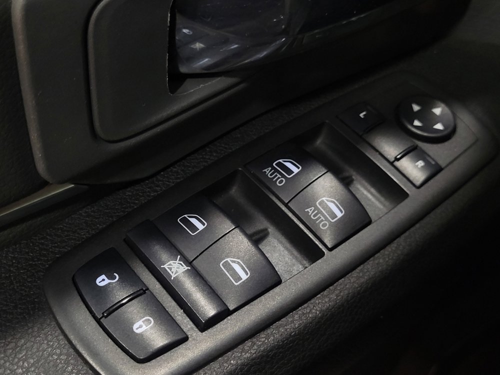Used 2022 RAM 1500 Classic SLT w/ Electronics Group AWD/4WD image 27