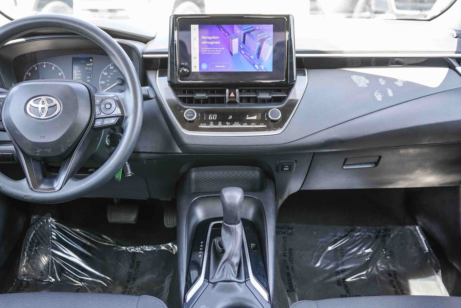 Used 2023 Toyota Corolla LE FWD image 12