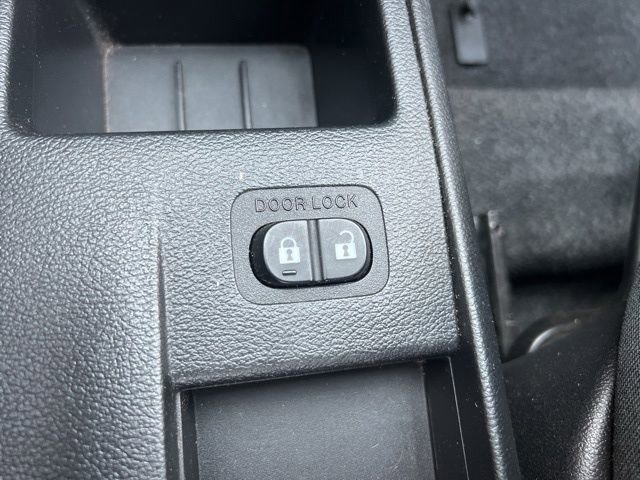 Used 2014 MAZDA MAZDA2 Sport image 22