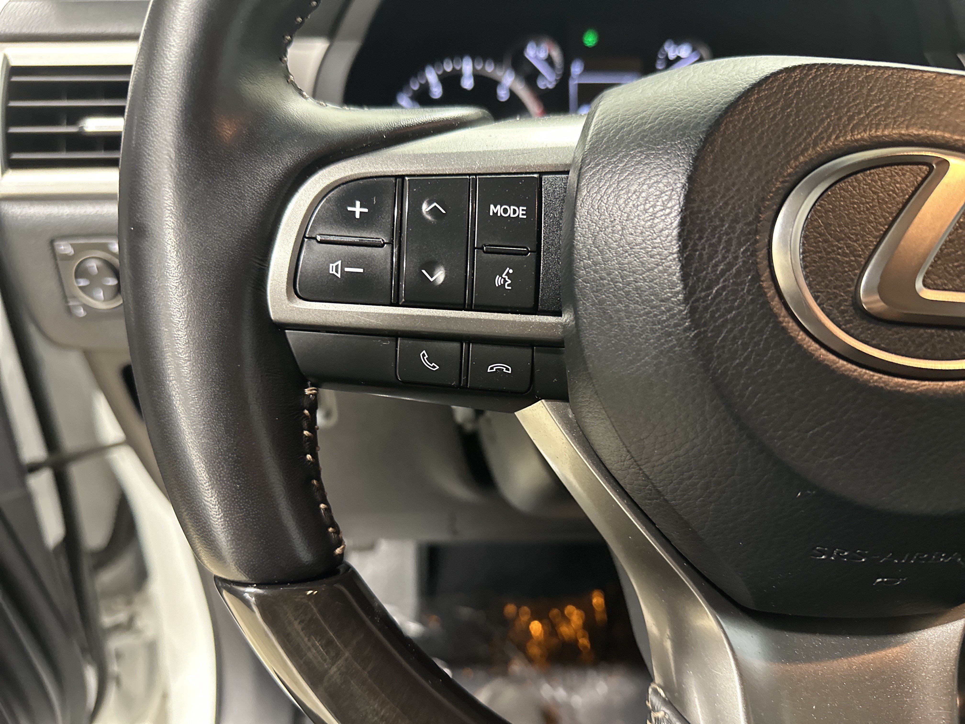Certified 2023 Lexus GX 460 Premium w/ Premium Package AWD/4WD image 21