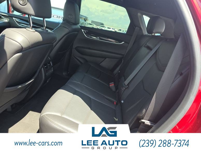Used 2020 Cadillac XT5 Premium Luxury FWD image 4