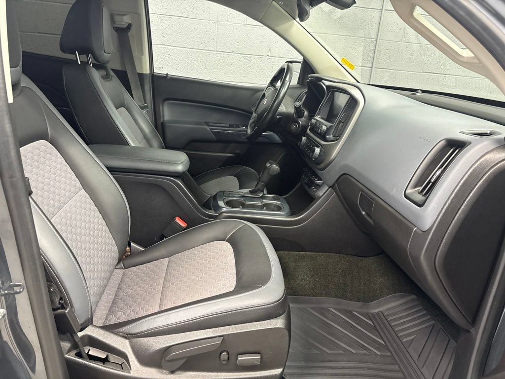 Used 2017 Chevrolet Colorado Z71 RWD image 7