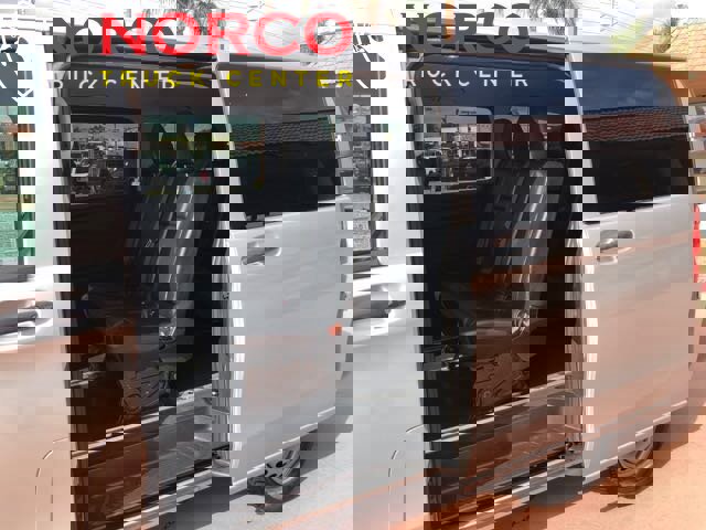 Used 2019 Mercedes-Benz Metris Passenger image 7