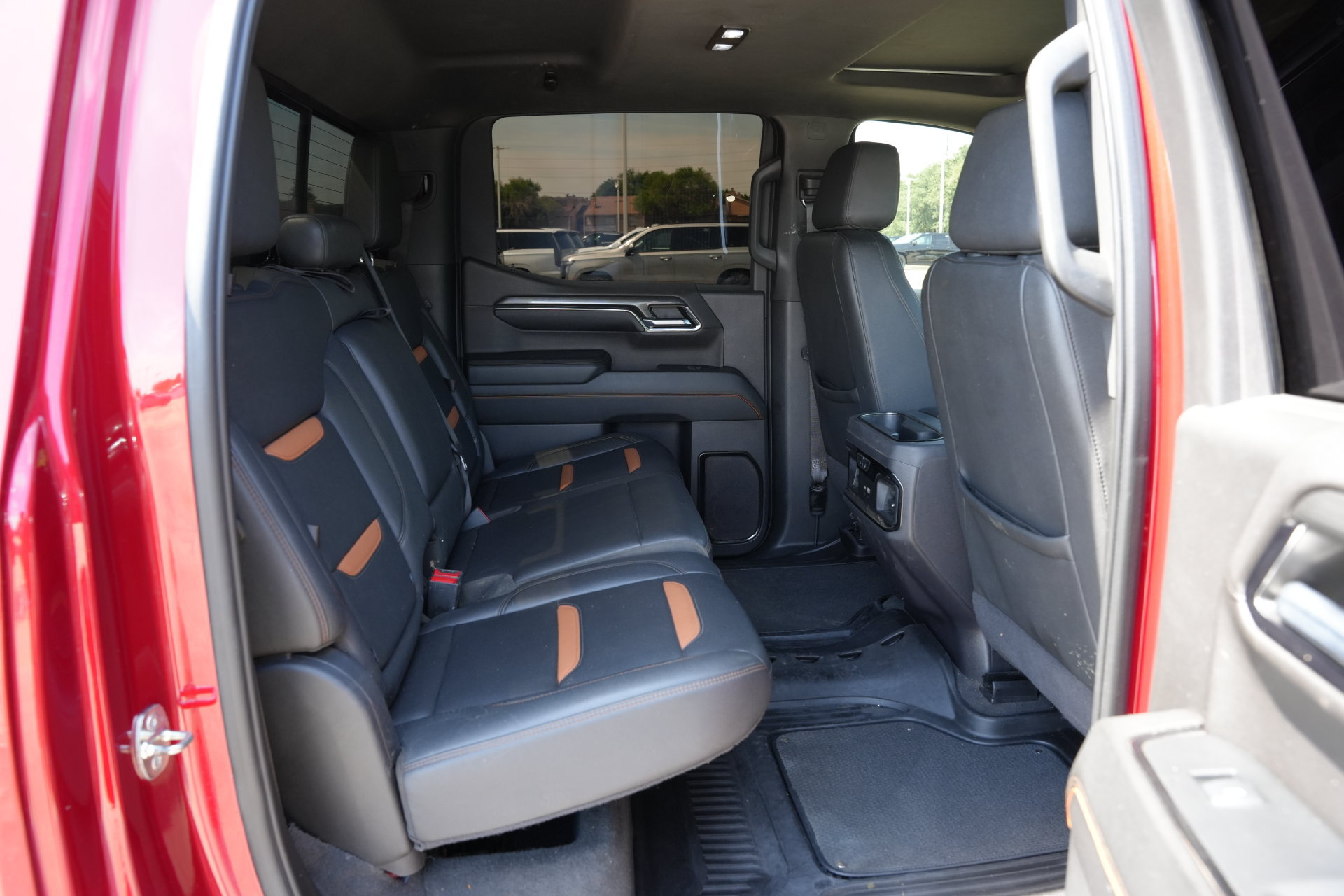 Used 2024 GMC Sierra 1500 AT4 w/ Technology Package AWD/4WD image 21