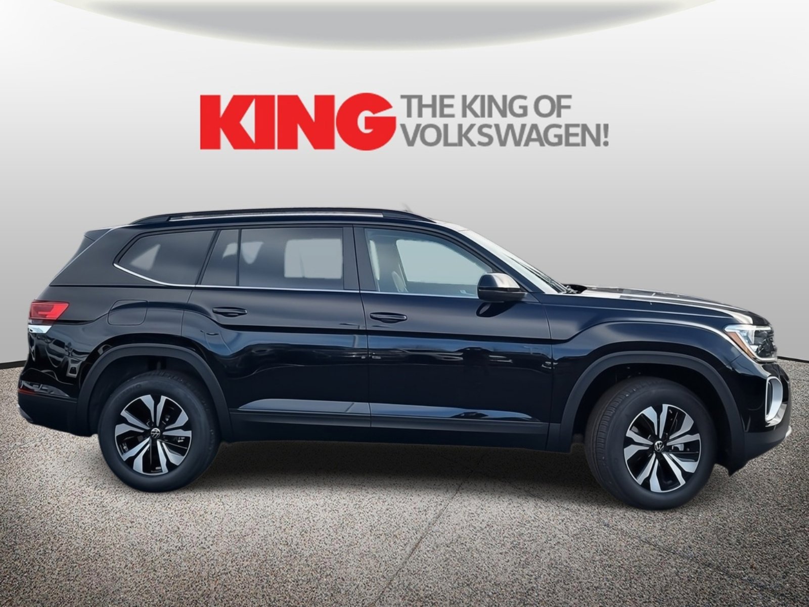 New 2026 Volkswagen Atlas SE image 2