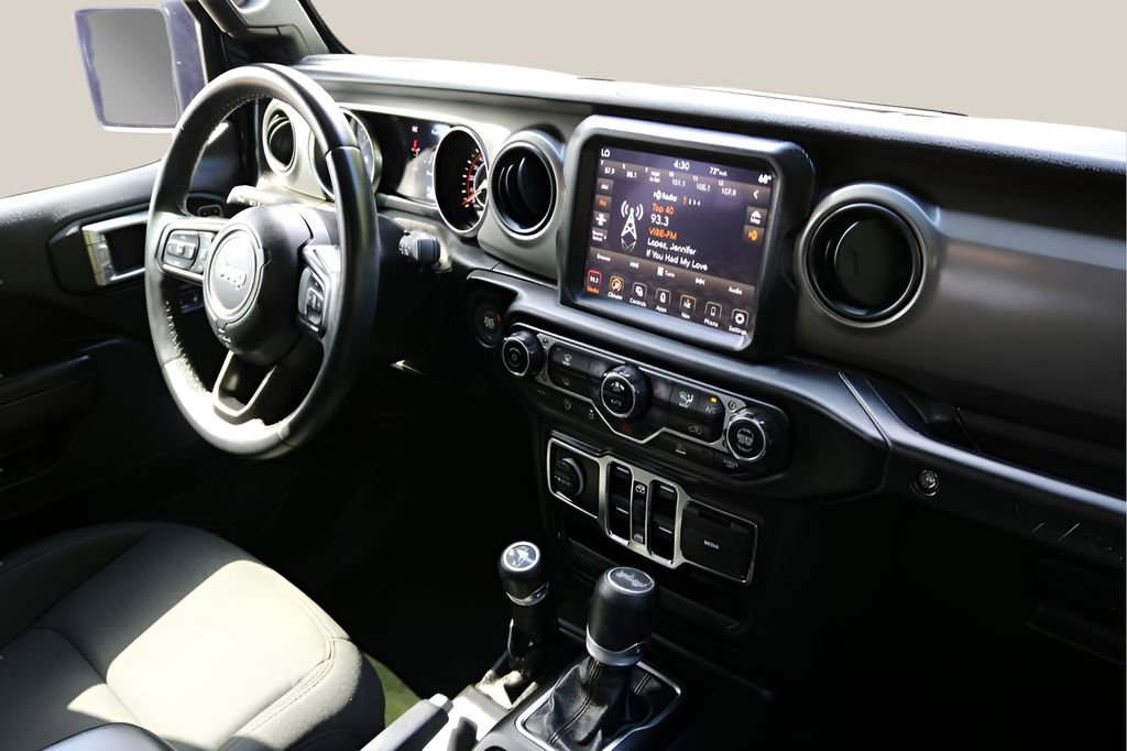 Used 2021 Jeep Wrangler Unlimited Sport w/ Sun And Sound Package AWD/4WD image 21
