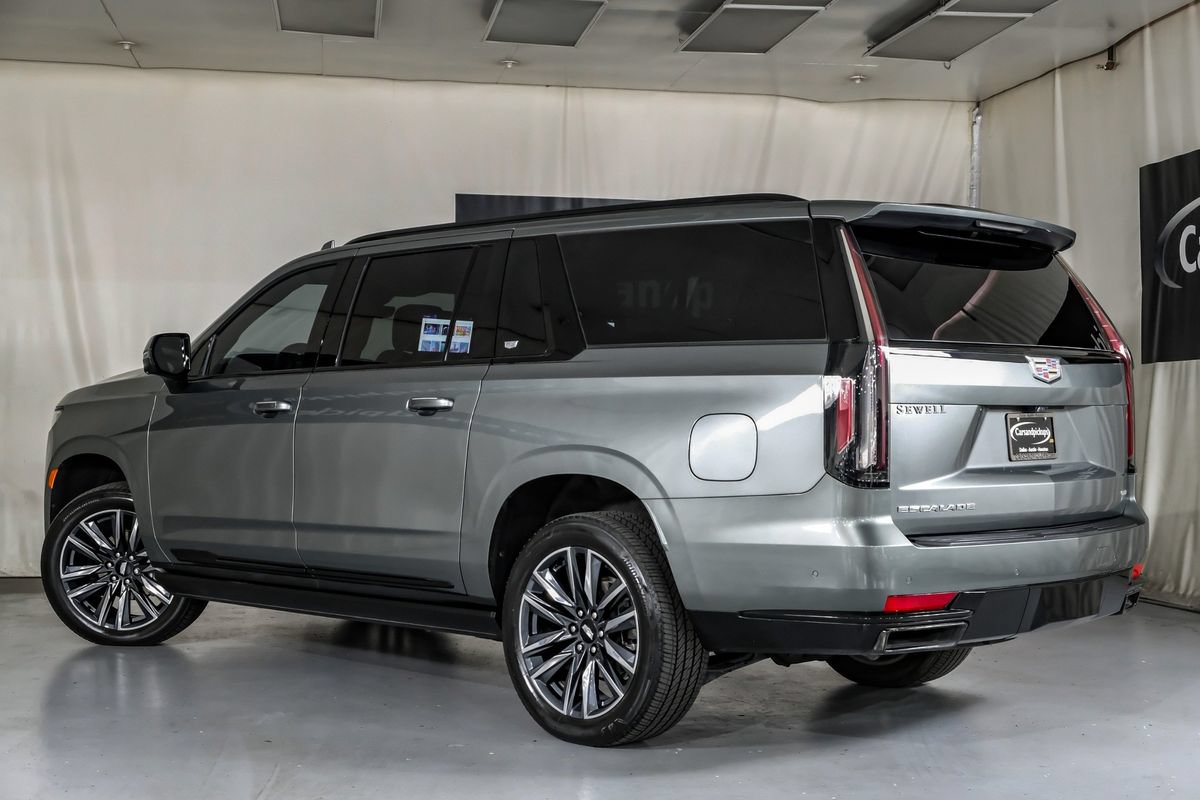 Used 2023 Cadillac Escalade ESV Sport Platinum AWD/4WD image 10