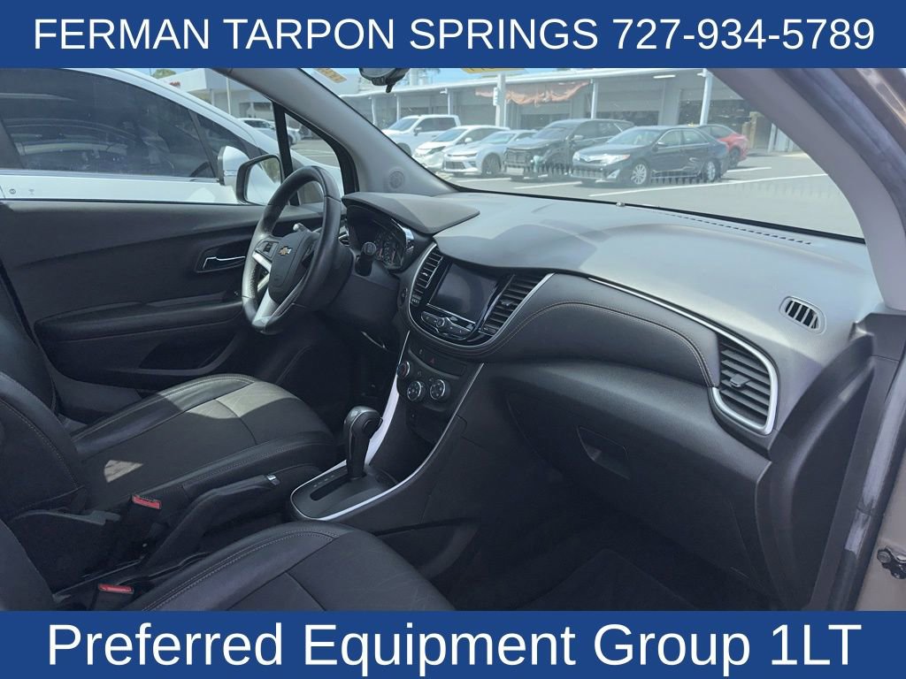 Used 2021 Chevrolet Trax LT w/ Sport Edition image 6