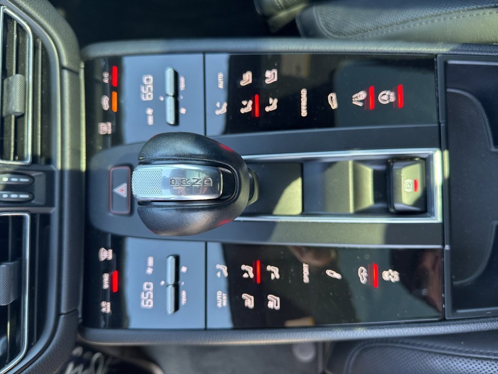 Used 2022 Porsche Macan S image 30