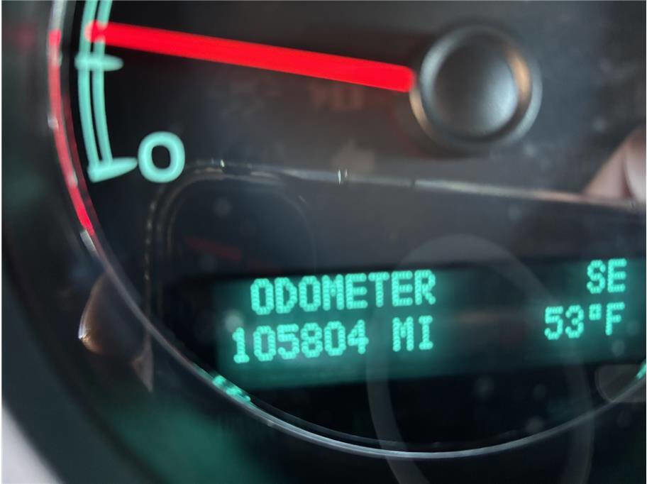 Used 2011 Chevrolet Tahoe LTZ image 9