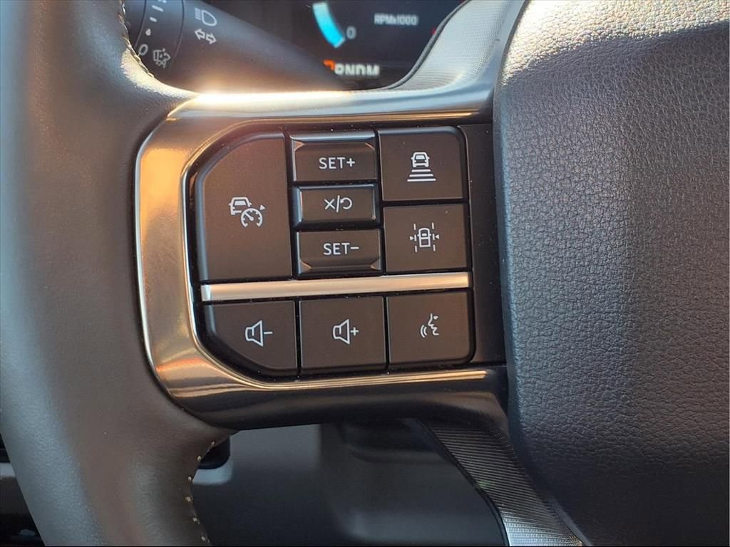 Used 2025 Ford F450 Platinum w/ Platinum Plus Package image 12