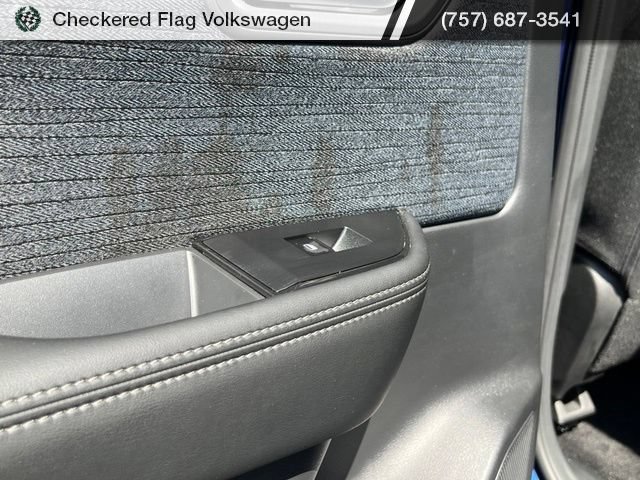 Used 2023 Nissan Rogue SV AWD/4WD image 25
