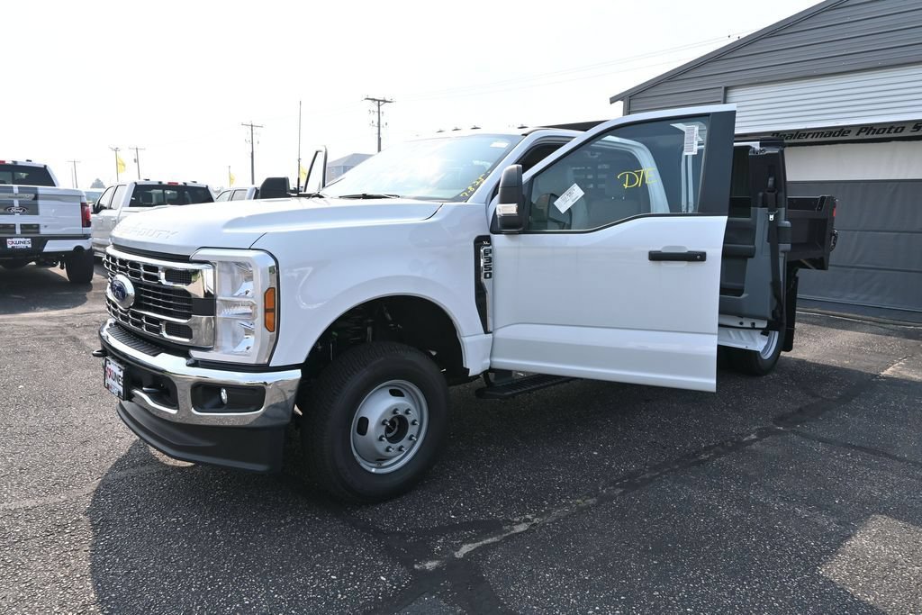 New 2025 Ford F350 XL w/ XL Chrome Package AWD/4WD image 21