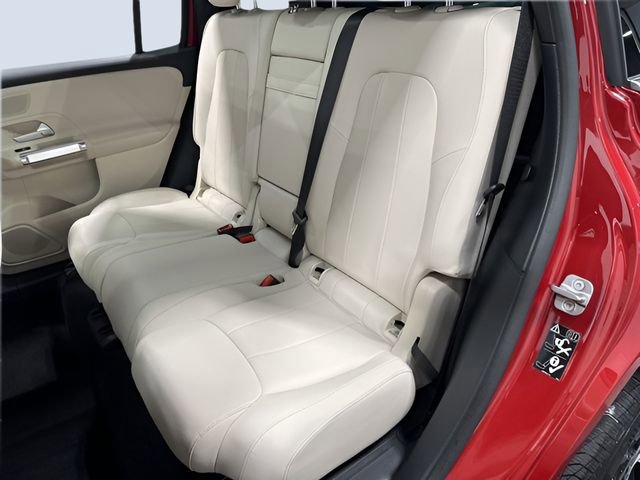 Used 2025 Mercedes-Benz GLB 250 GLB 250 image 32