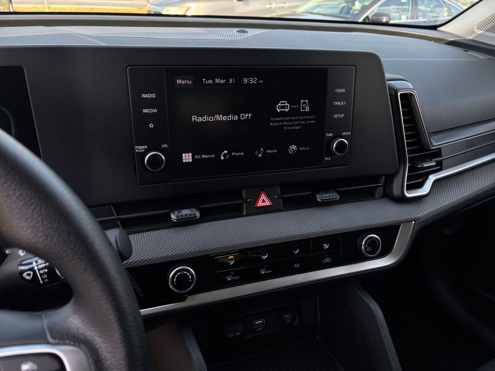 Used 2025 Kia Sportage LX image 25