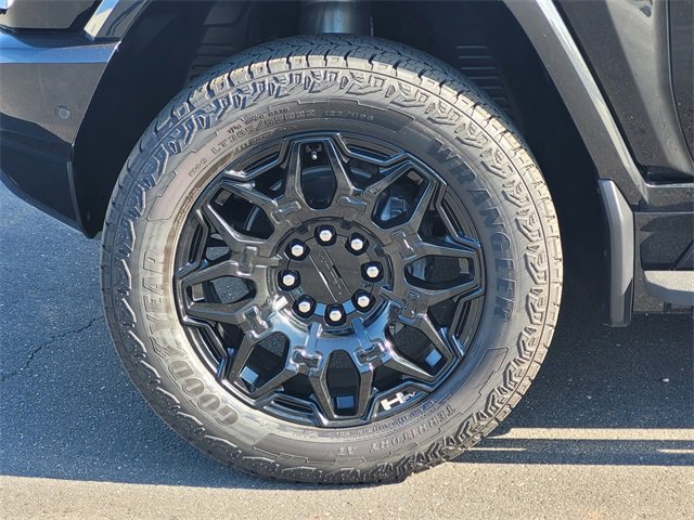 Used 2024 GMC Hummer EV 2X image 10