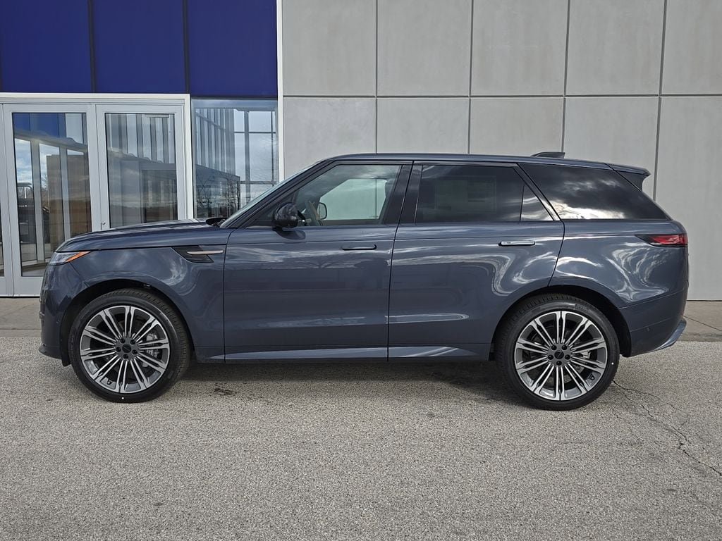 New 2026 Land Rover Range Rover Sport Dynamic SE AWD/4WD image 3