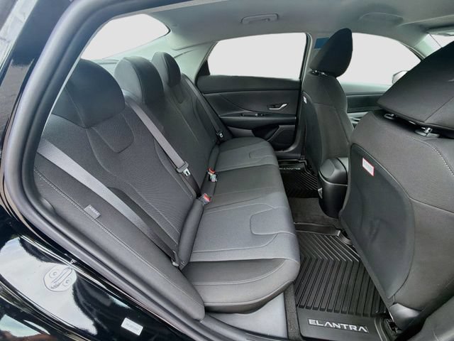 New 2026 Hyundai Elantra SE FWD image 26