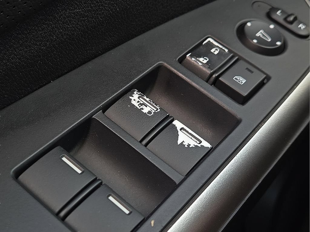 Used 2015 Honda CR-V EX-L image 16