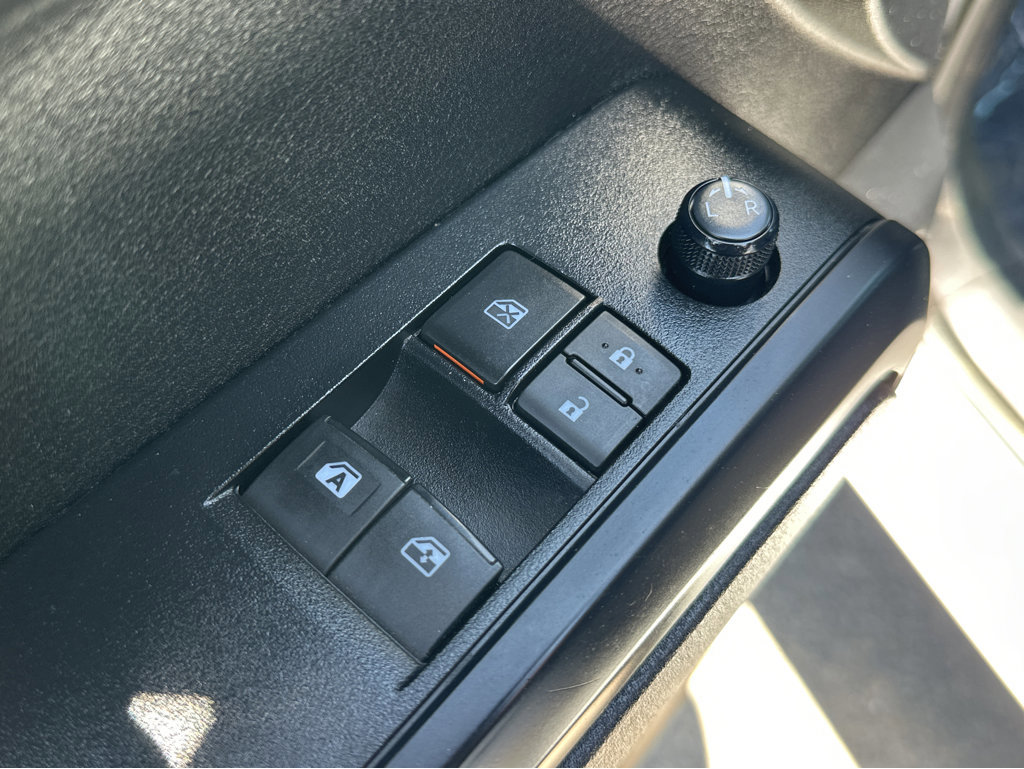 Used 2022 Toyota Tacoma SR RWD image 33