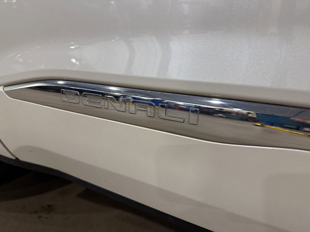 Used 2019 GMC Acadia Denali w/ Technology Package image 13