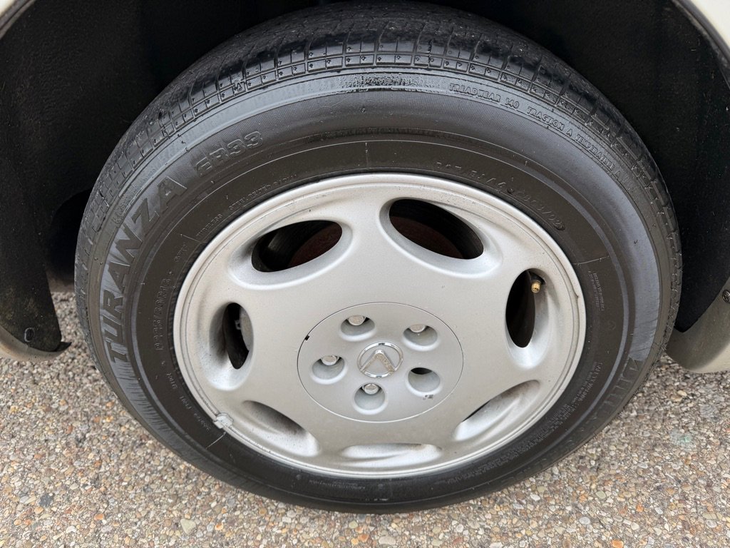 Used 2001 Lexus LS 430 image 16