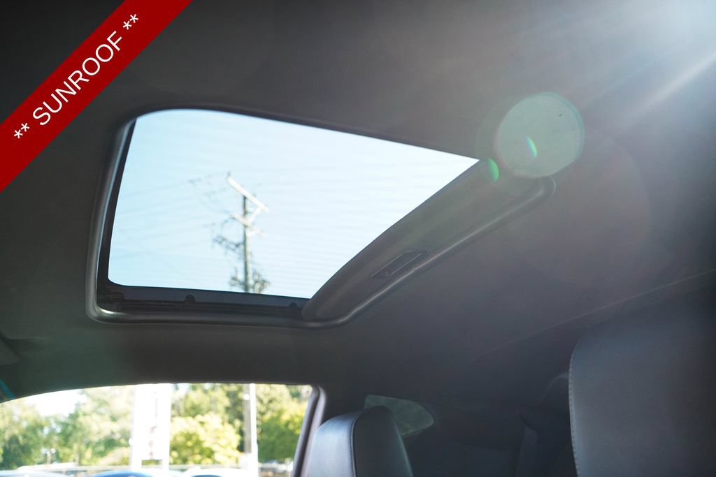 Used 2017 Chevrolet Camaro SS RWD image 12