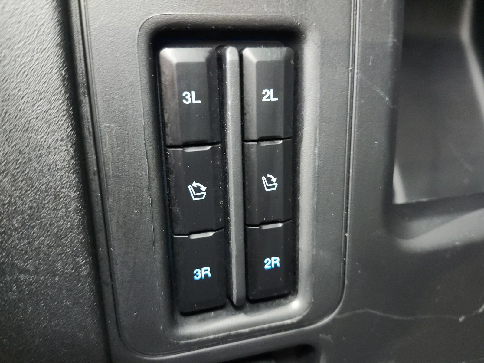 Used 2025 Ford Expedition Active AWD/4WD image 65