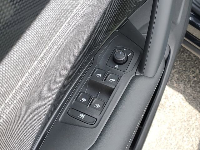 New 2026 Volkswagen Tiguan S AWD/4WD image 9