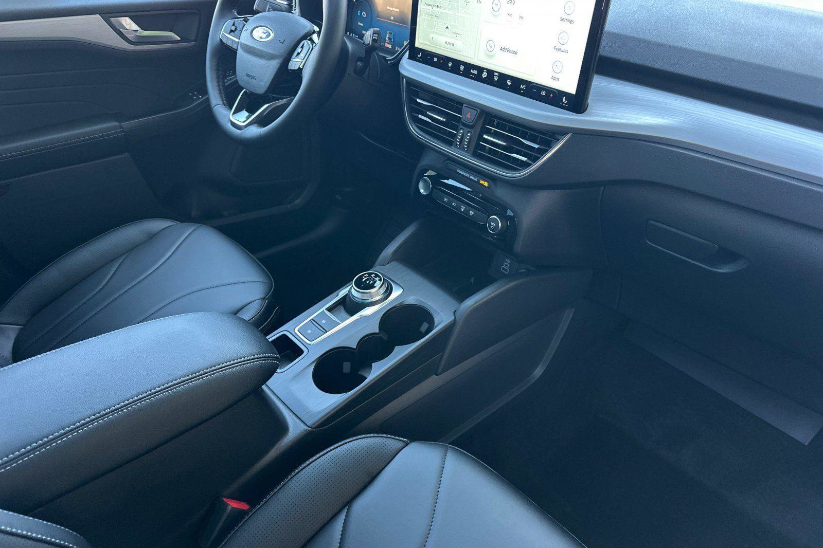 New 2025 Ford Escape SE w/ PHEV Premium Package image 13